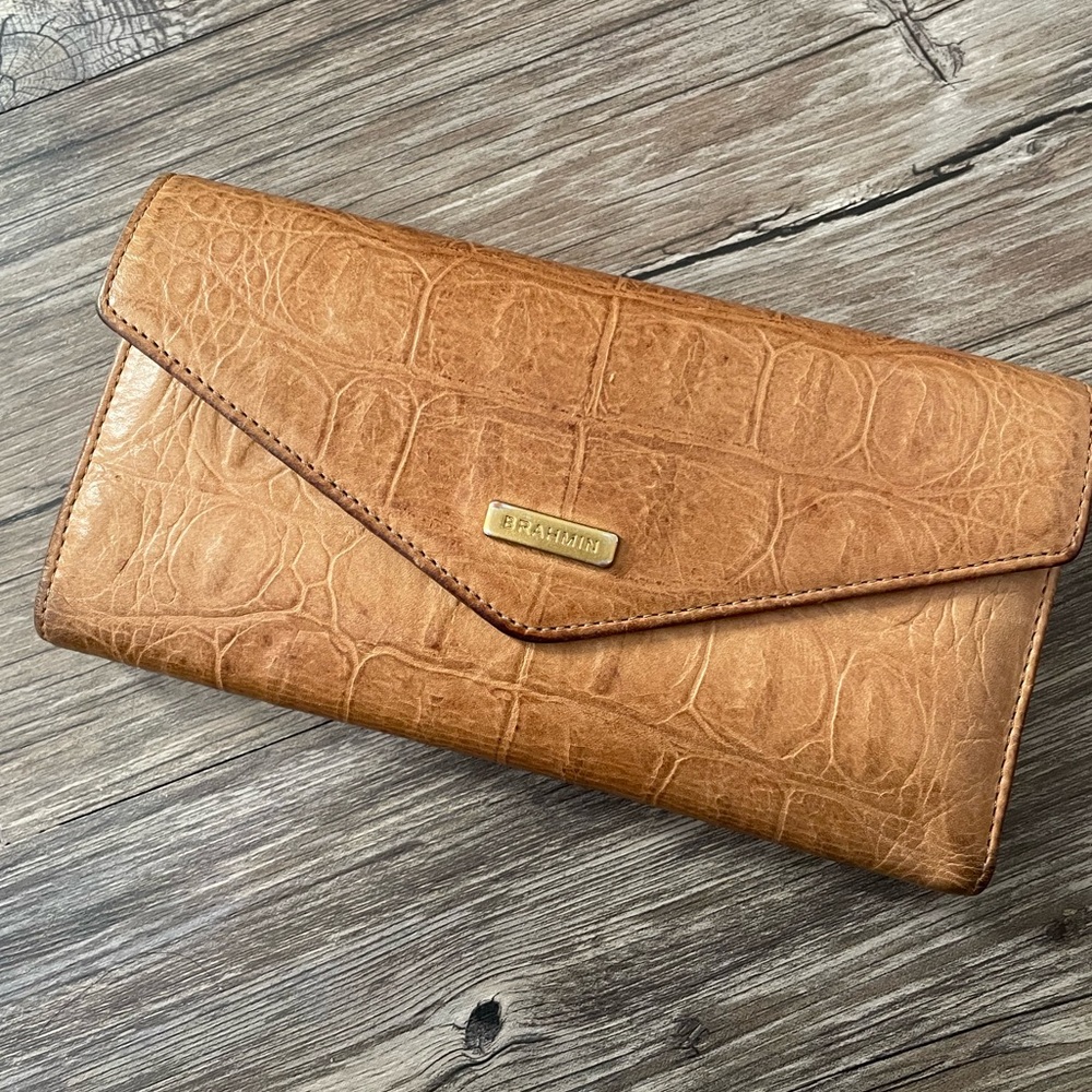 Brahmin Veronica Envelope Wallet Cashew Melbourne Croc-Embossed Leather
